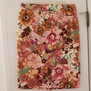 J. Crew Watercolor Pink Floral Pencil Skirt size 8
